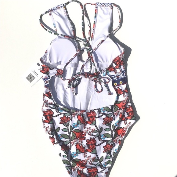 Cupshe Floral Print Swimsuit - Picture 6 of 8